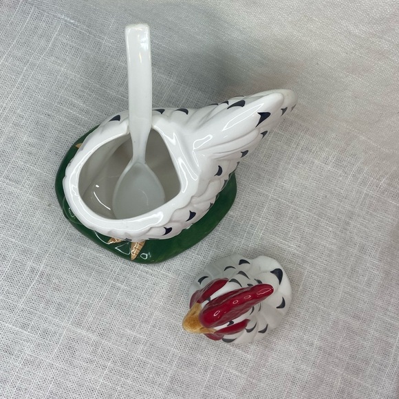 Country Style Rooster Ceramic Condiment Jar with Spoon 4”x5” - Picture 4 of 7